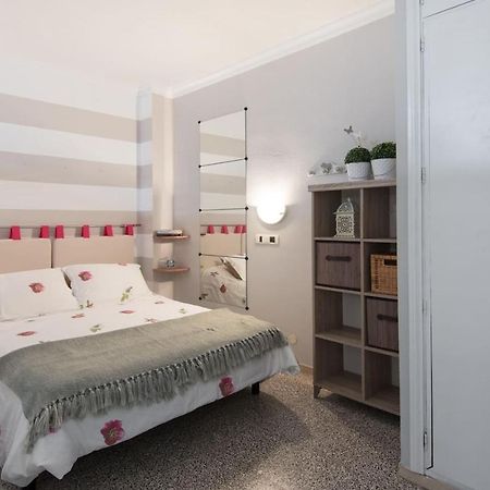 Homeforguest Canteras Loft, 10 Steps To The Beach Las Palmas Buitenkant foto