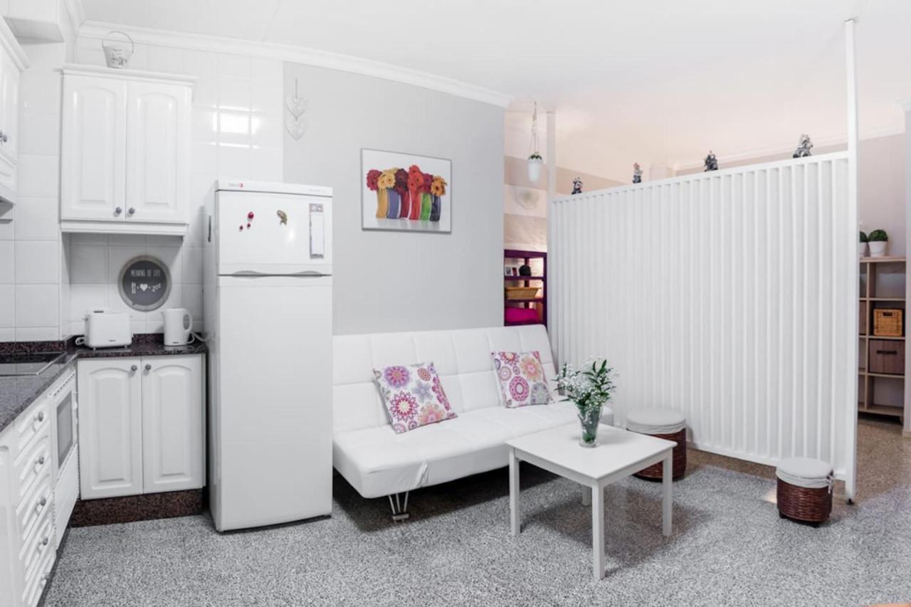 Homeforguest Canteras Loft, 10 Steps To The Beach Las Palmas Buitenkant foto