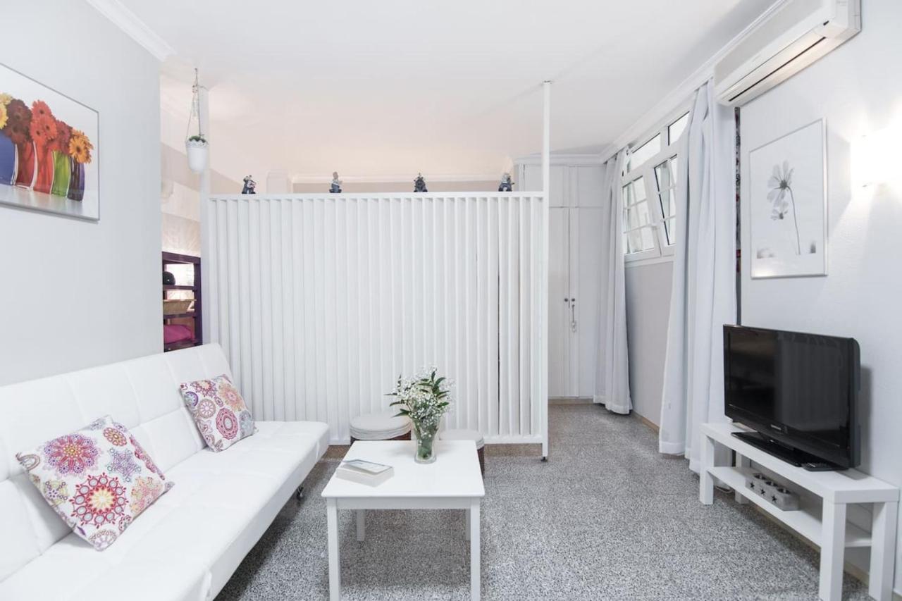 Homeforguest Canteras Loft, 10 Steps To The Beach Las Palmas Buitenkant foto