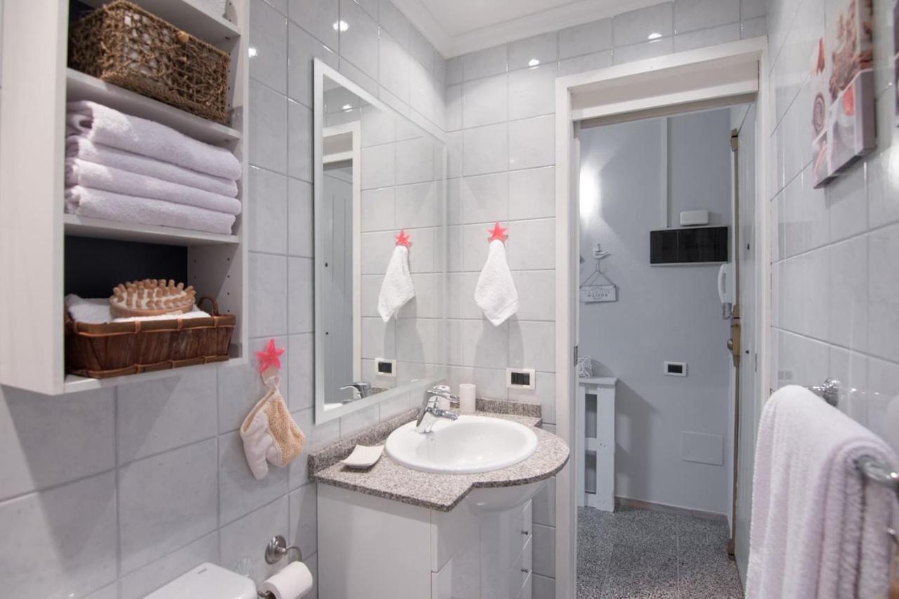 Homeforguest Canteras Loft, 10 Steps To The Beach Las Palmas Buitenkant foto