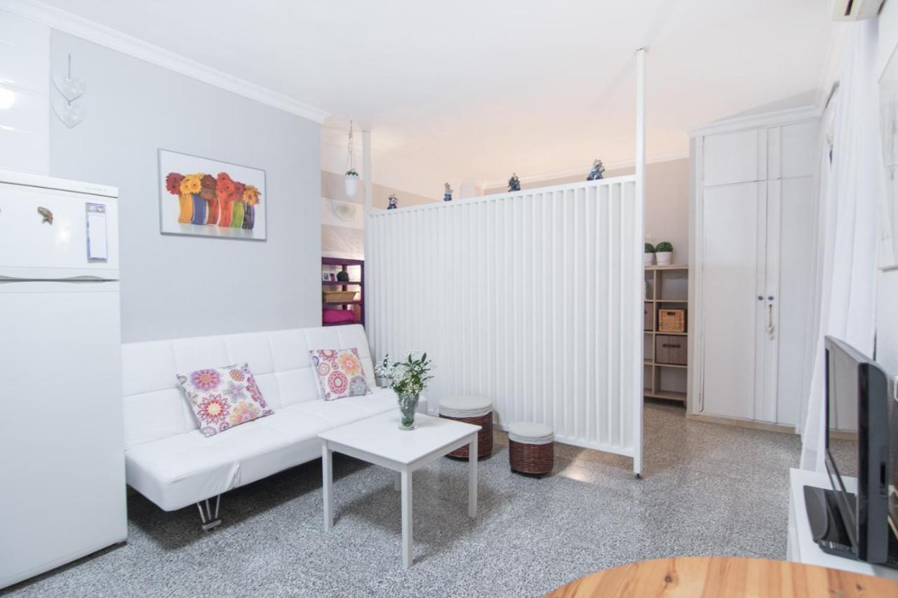 Homeforguest Canteras Loft, 10 Steps To The Beach Las Palmas Buitenkant foto