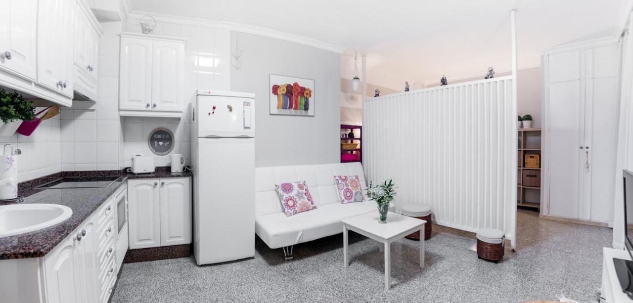 Homeforguest Canteras Loft, 10 Steps To The Beach Las Palmas Buitenkant foto